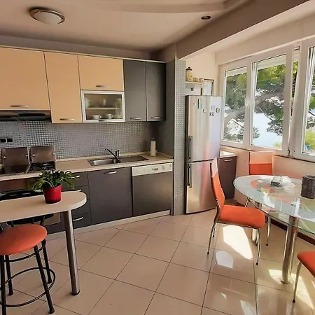Put Skalica 15 Apartment Omis
