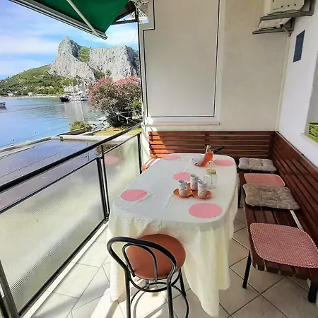 Put Skalica 15 Apartment *